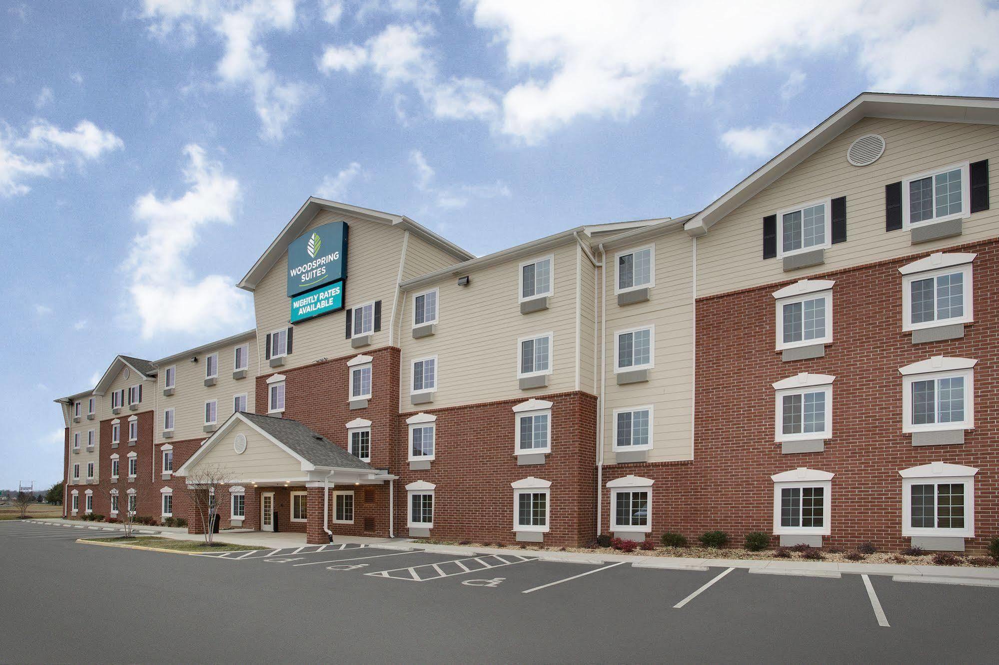 Woodspring Suites Fredericksburg Exteriér fotografie